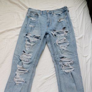 American Eagle Light-Wash Mom Jeans
